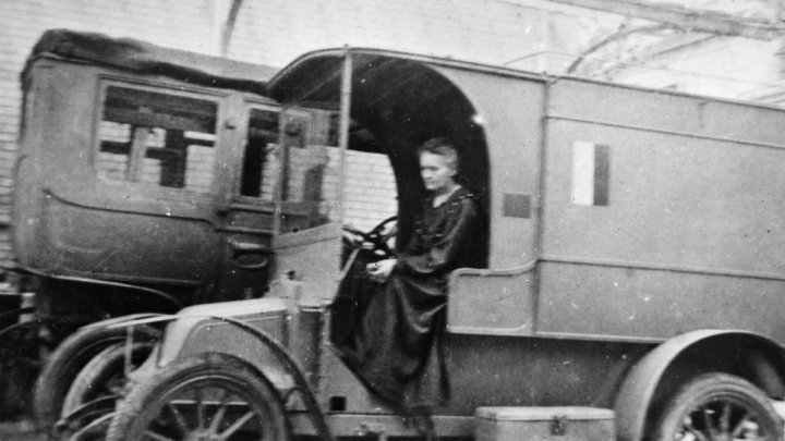 marie-curie-main-guerre